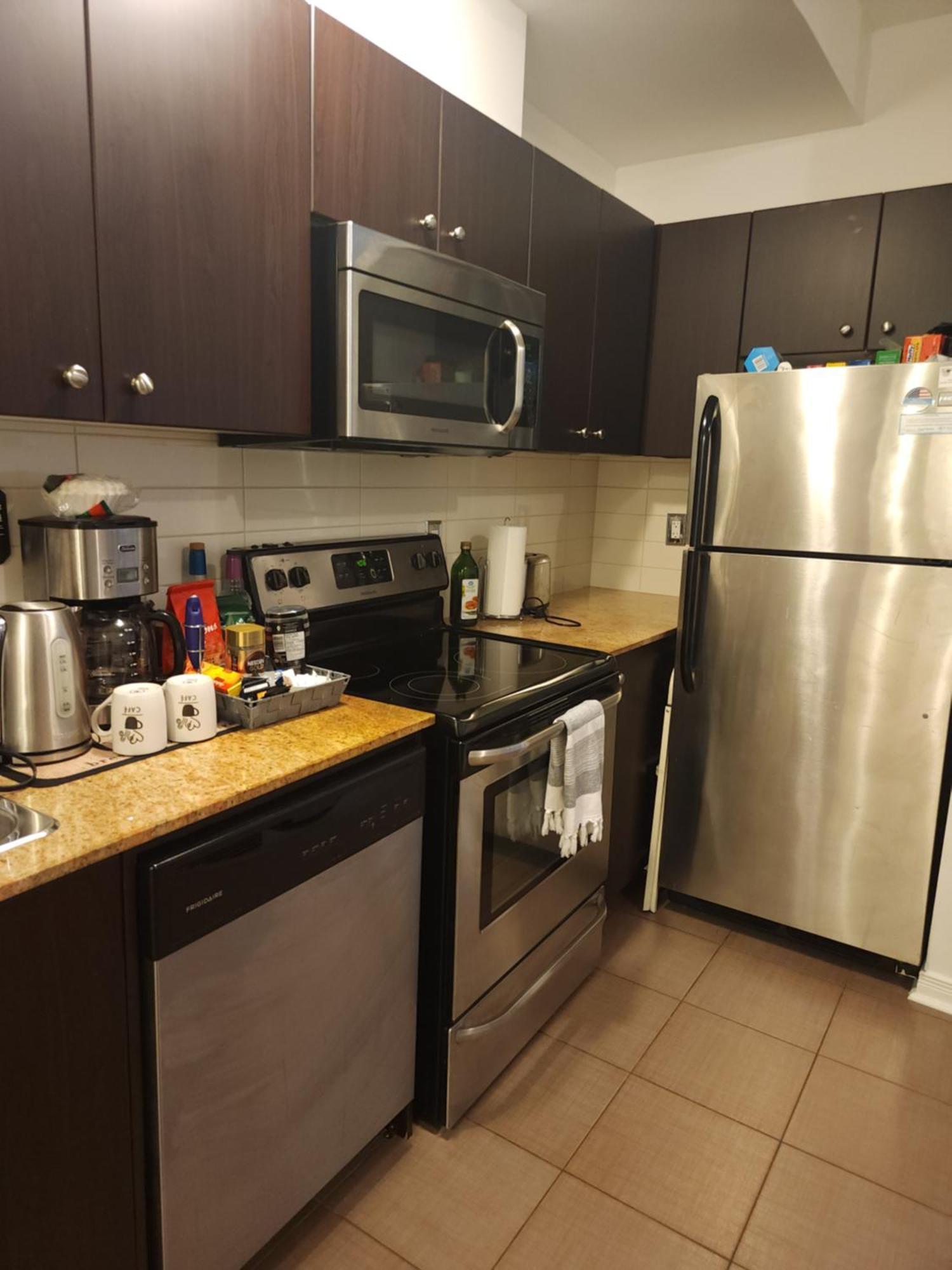Beautiful Townhouse Near Yorkdale Mall, Wilson Subway Apartment Toronto Exterior foto