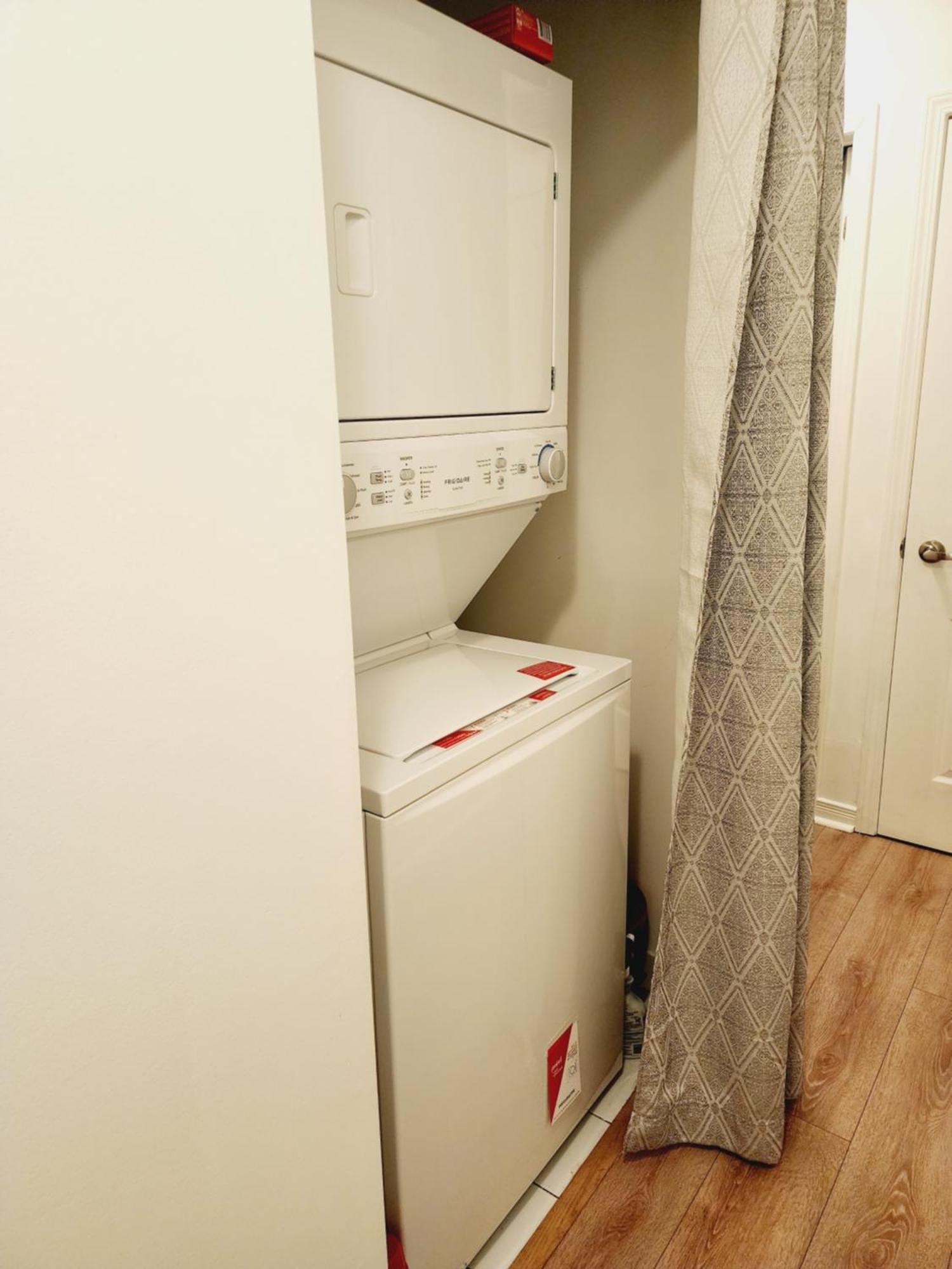 Beautiful Townhouse Near Yorkdale Mall, Wilson Subway Apartment Toronto Exterior foto