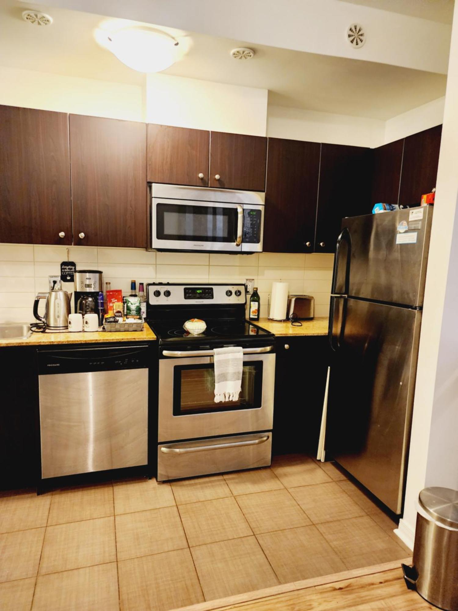 Beautiful Townhouse Near Yorkdale Mall, Wilson Subway Apartment Toronto Exterior foto
